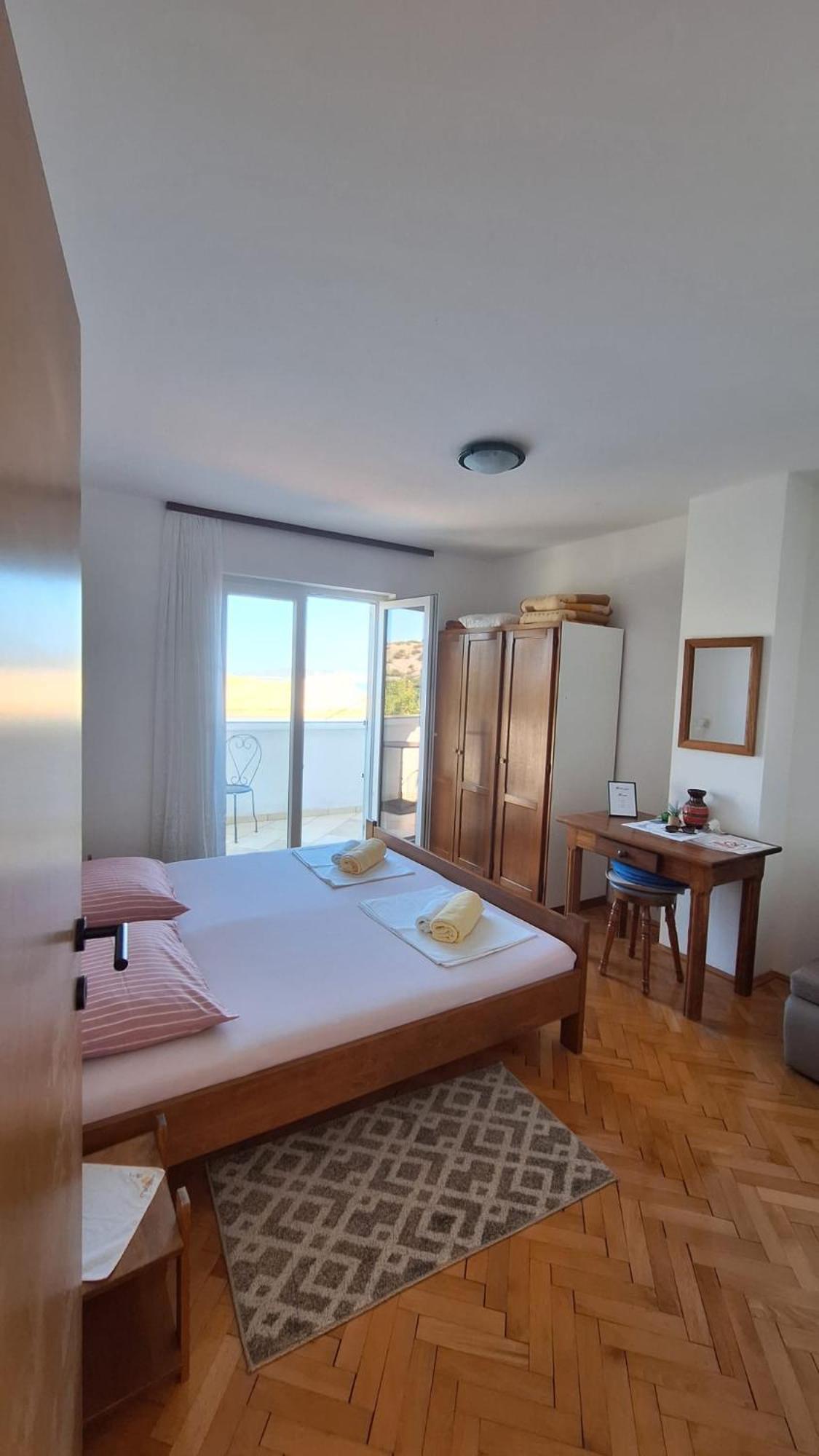 Apartment Lukovo - Puskaric Ngoại thất bức ảnh